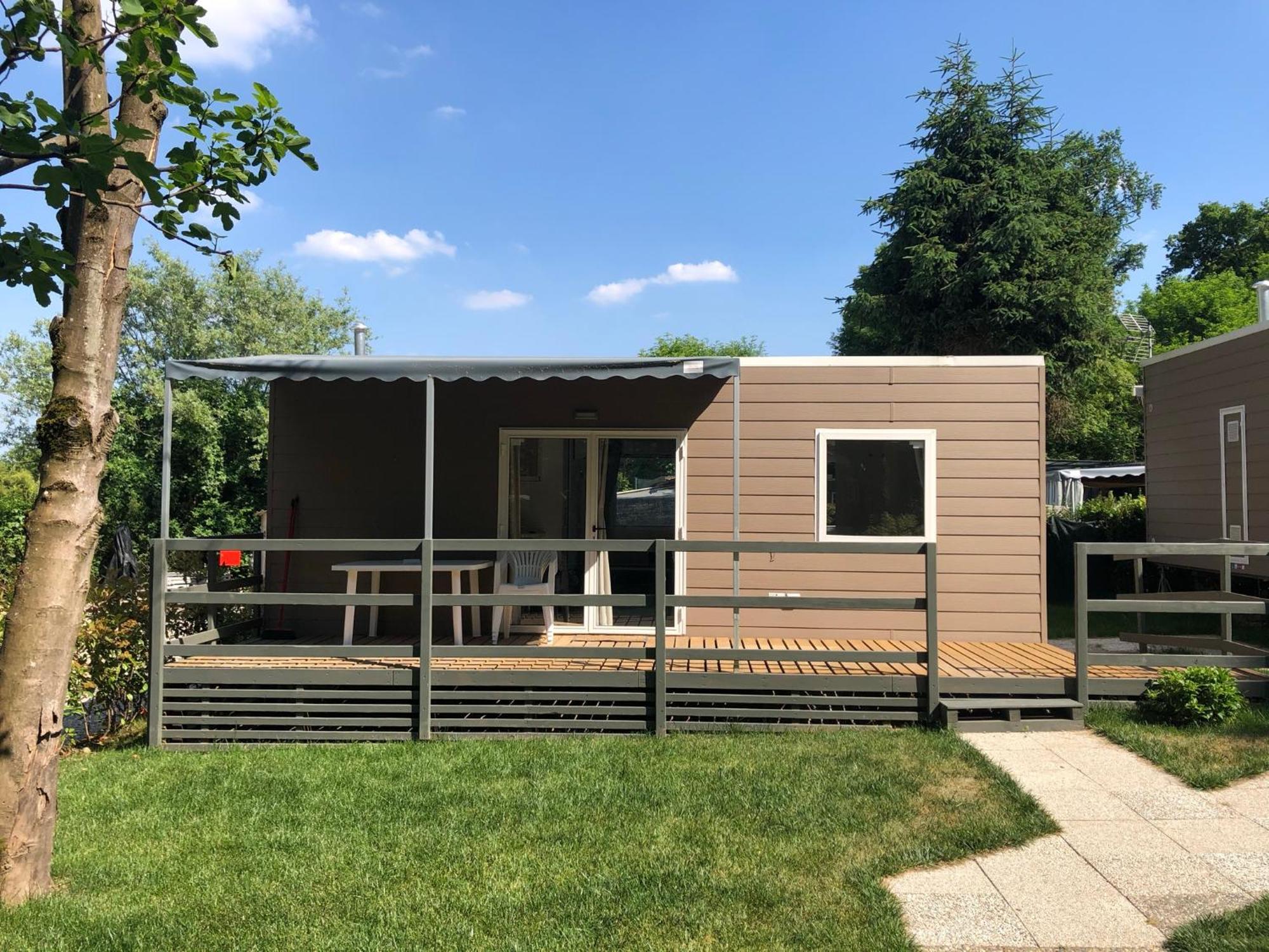 Camping Montorfano Exterior photo