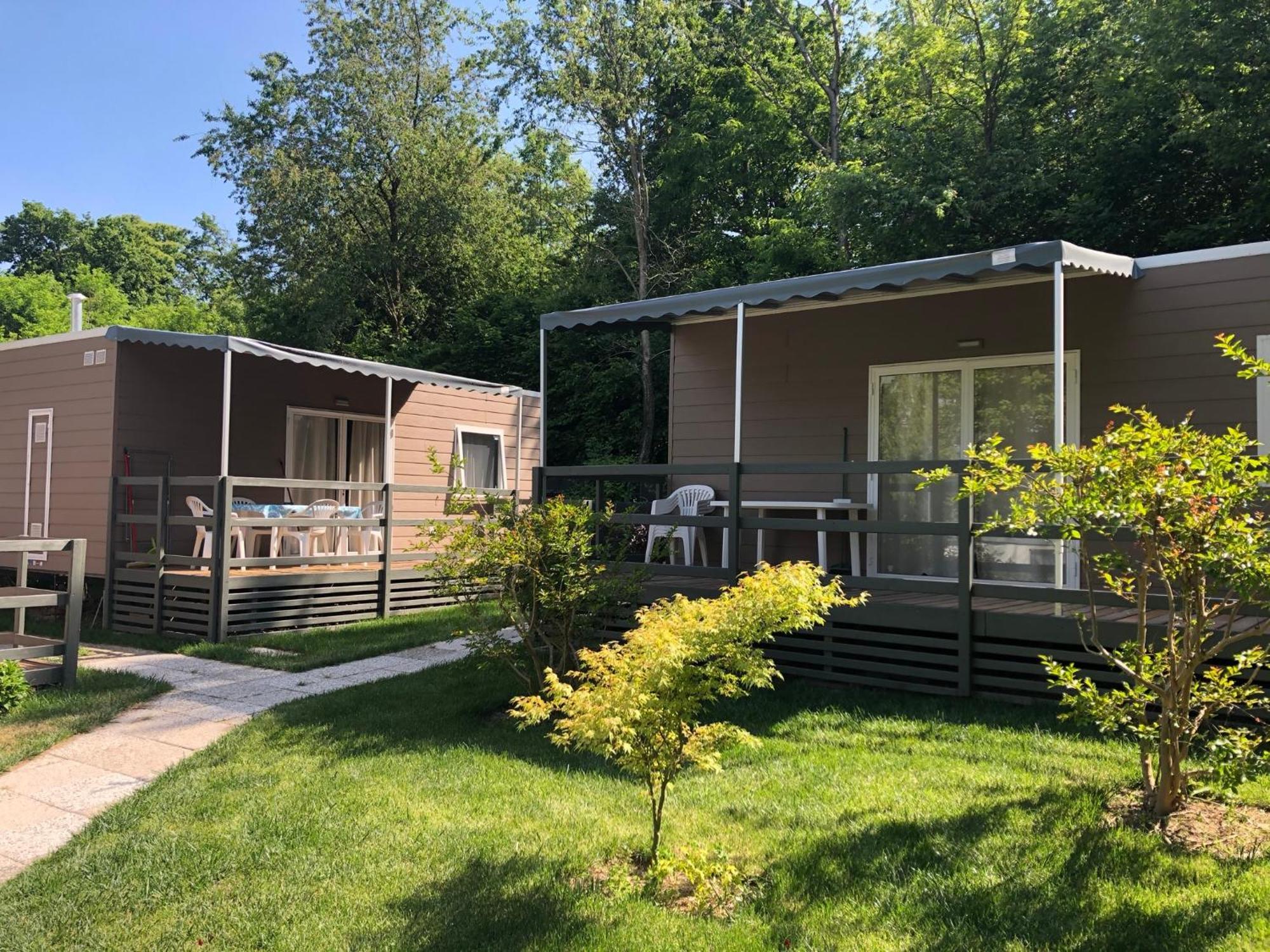 Camping Montorfano Exterior photo