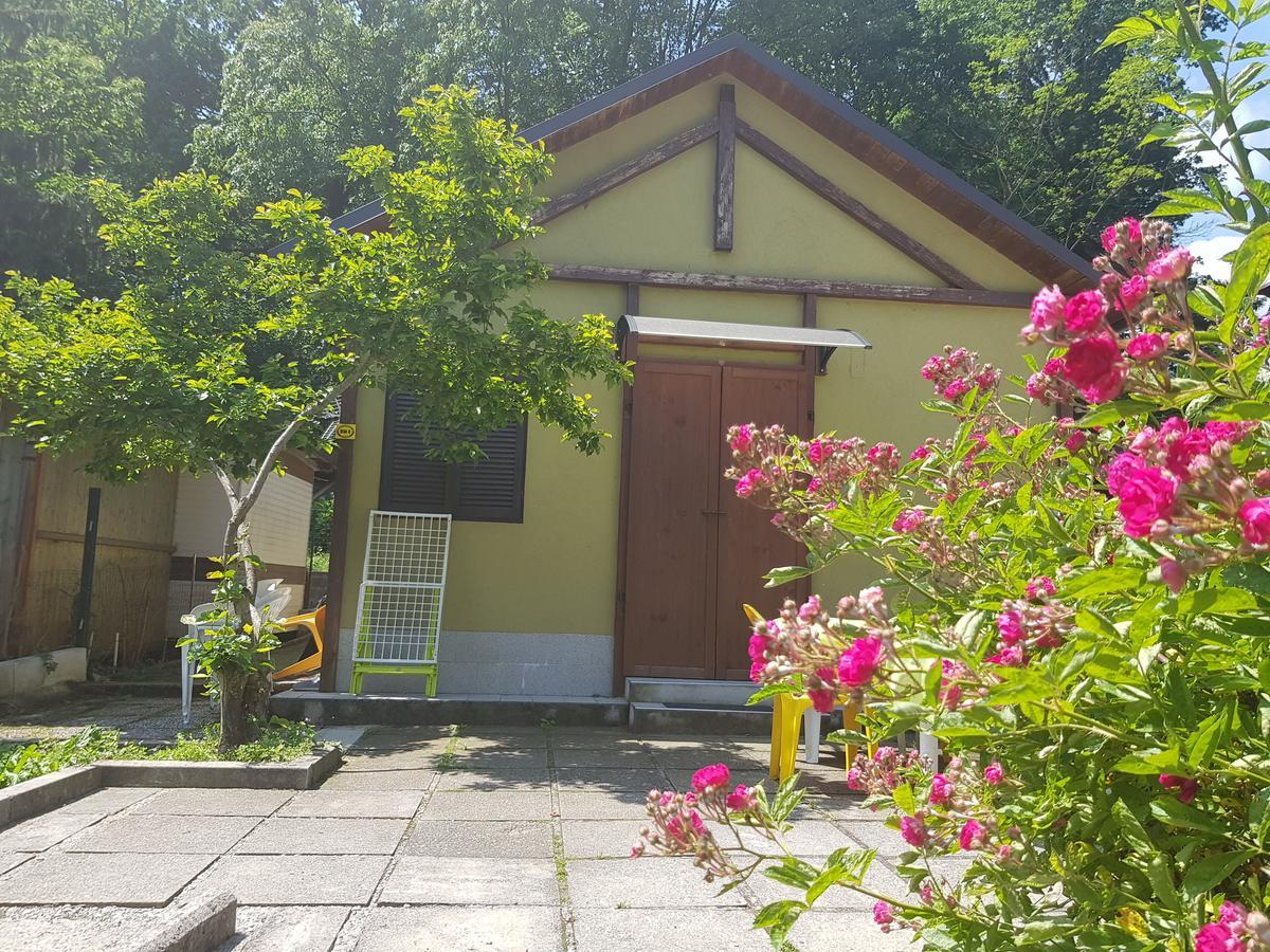 Camping Montorfano Exterior photo