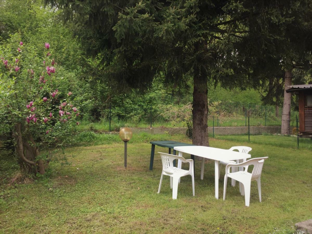 Camping Montorfano Exterior photo